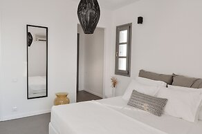 Cliff Villa