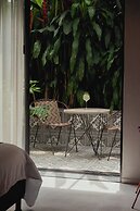 Sui Posada Boutique