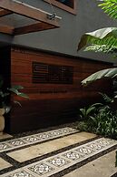Sui Posada Boutique
