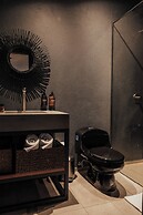 Sui Posada Boutique