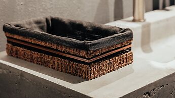 Sui Posada Boutique