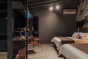 Sui Posada Boutique