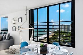 Maria Beach 1BDR Oceanfront Pool Parking