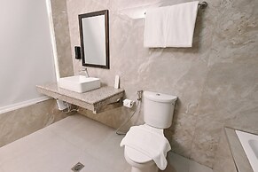 Monaco Hotel