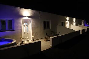 Calma Eco Houses