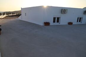 Calma Eco Houses