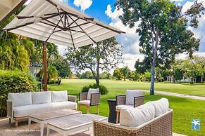 Luxurious 3 Br Golf Villa