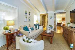 Luxurious 3 Br Golf Villa