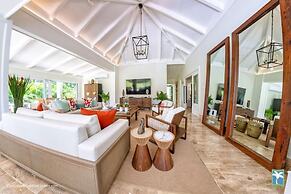 Luxurious 3 Br Golf Villa