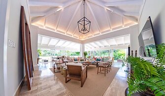 Luxurious 3 Br Golf Villa