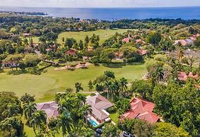 Luxurious 3 Br Golf Villa