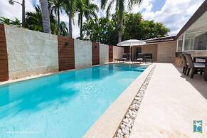 Luxurious 3 Br Golf Villa