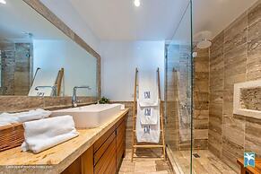 Luxurious 3 Br Golf Villa
