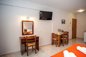 Captain Georgio Apartments