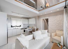 Halcyon Deluxe Maisonettes Sea View