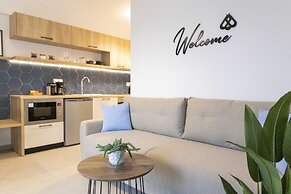 The Bee Apartments Sea View