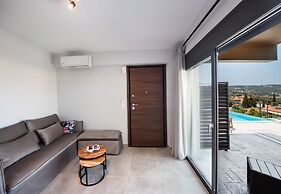 The Bee Apartments Sea View