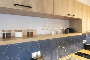 The Bee Apartments Sea View