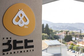 The Bee Apartments Sea View
