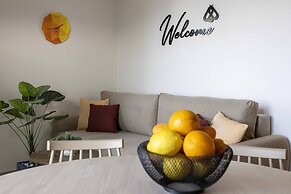 The Bee Apartments Sea View