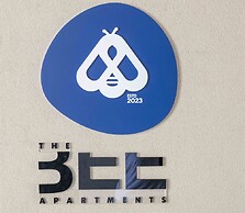 The Bee Apartments Sea View