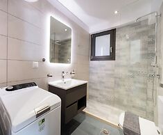 The Bee Apartments Sea View