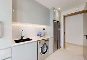 Luxury 3BR Designer Retreat with Parking