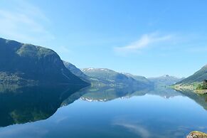 Jølster Lake View