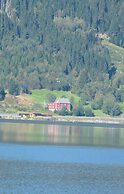 Jølster Lake View