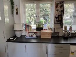 Captivating 2-bed Cottage in Grewelthorpe