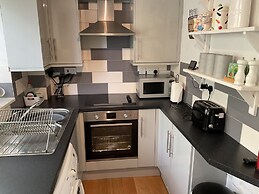 Captivating 2-bed Cottage in Grewelthorpe