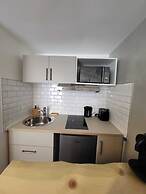 HOTEL RESIDENCE A LA BUTTE AUX CAILLES