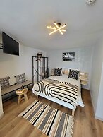 HOTEL RESIDENCE A LA BUTTE AUX CAILLES