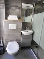 HOTEL RESIDENCE A LA BUTTE AUX CAILLES