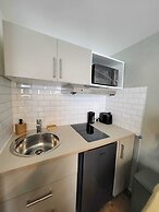 HOTEL RESIDENCE A LA BUTTE AUX CAILLES