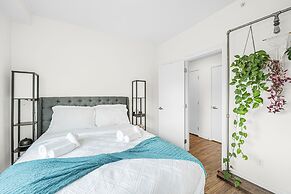 The Iris DT Condo with AC in Mission
