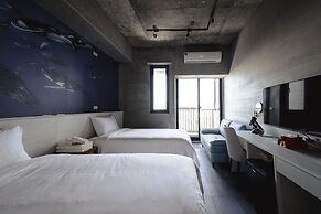 Deep blue 23 B&B