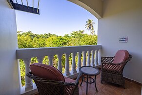 Golden Dream Villas Studio 306  A B