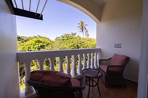 Golden Dream Villas Studio 306  A B
