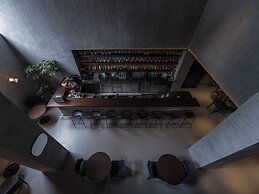 Neobridge Hotel