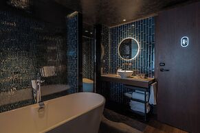 Neobridge Hotel