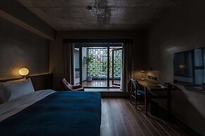 Neobridge Hotel