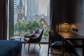 Neobridge Hotel