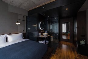 Neobridge Hotel