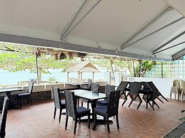 Seaview Beach Resort Dumaguete Beachfront