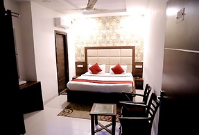 Goroomgo Hollywood Heights Amritsar