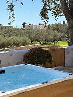 Arethousa House