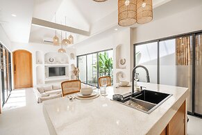 Zeus Villa by Betterplace