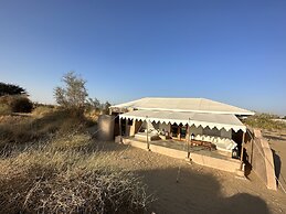 MANVĀR Kumat Thar Serenity Camp