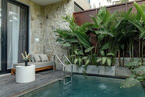 Sunny Aparts 1